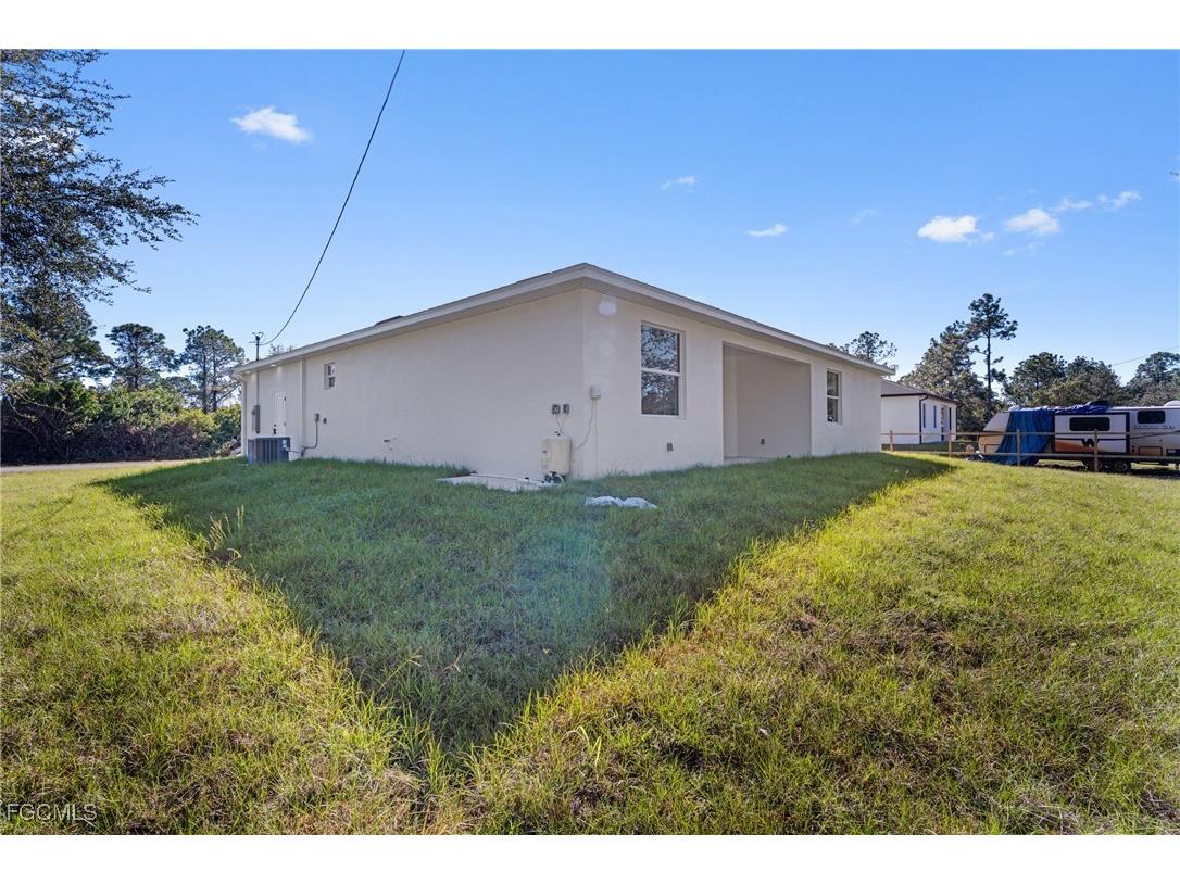 509 Johns Avenue Lehigh Acres FL 33972 2025015820 image32