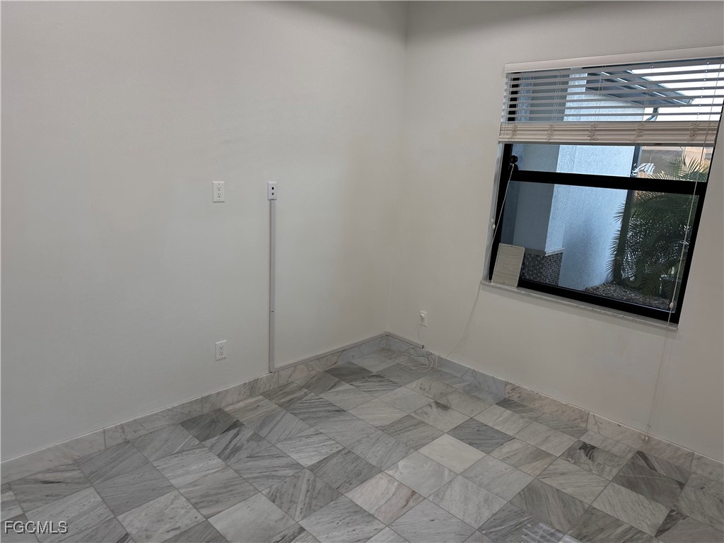 509 NE 5th Terrace Cape Coral FL 33909 2026001465 image28