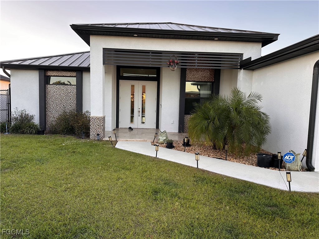 509 NE 5th Terrace Cape Coral FL 33909 2026001465 image3