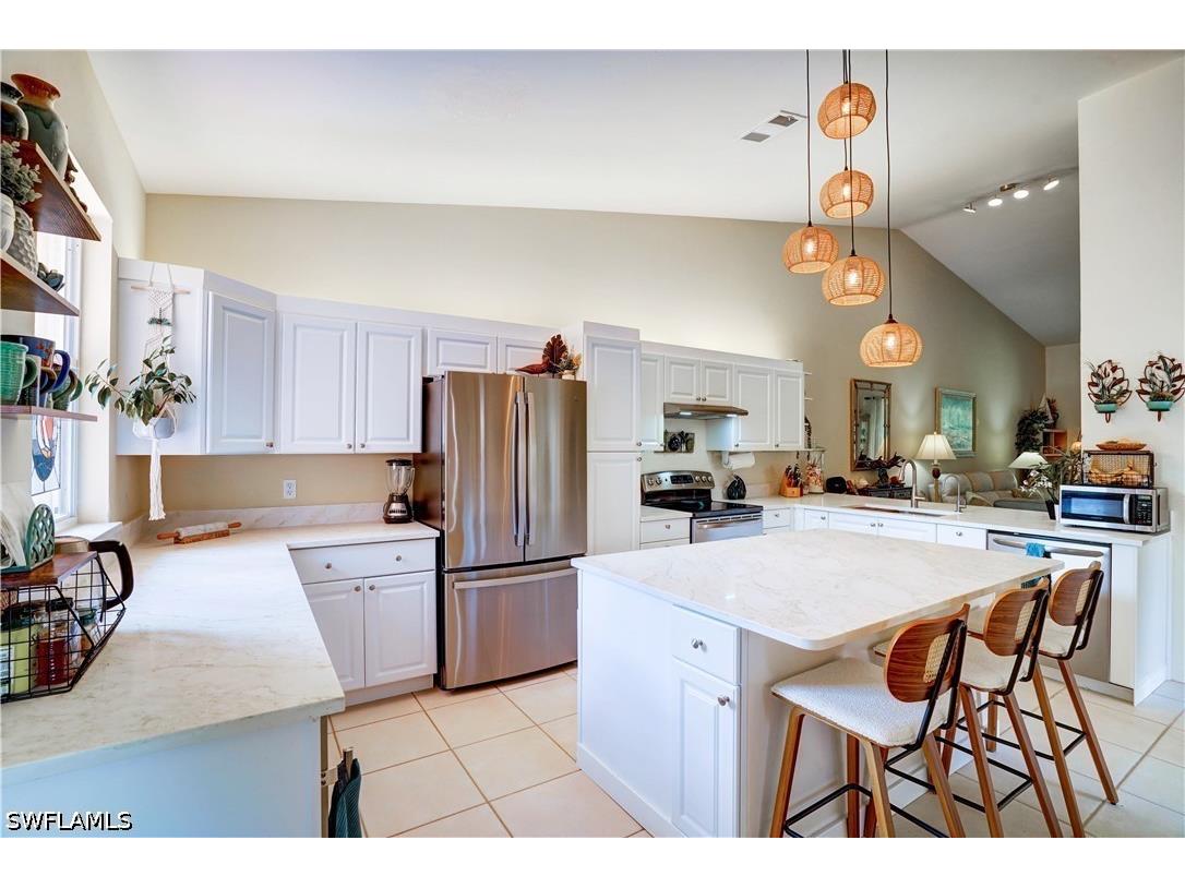 509 Robin Hood Circle #202 Naples FL 34104 226020153 image14