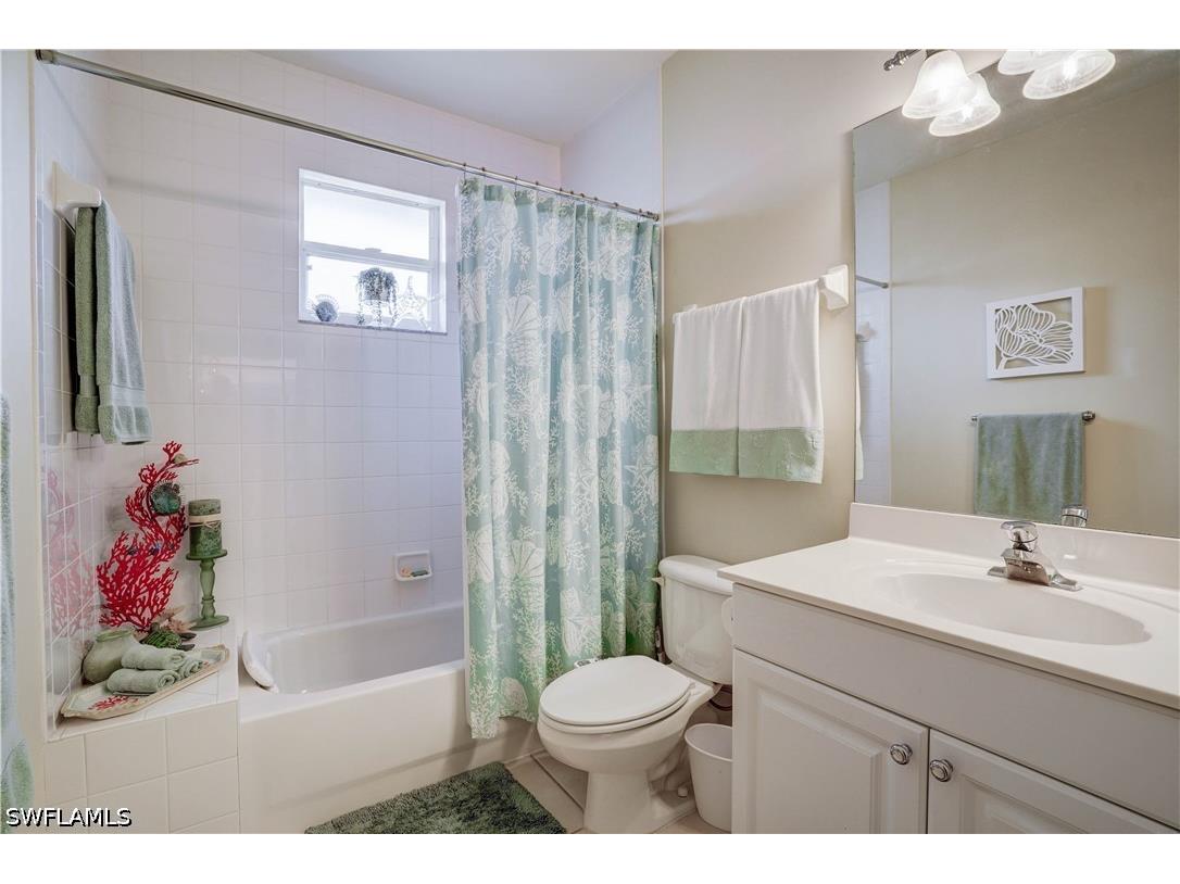 509 Robin Hood Circle #202 Naples FL 34104 226020153 image22