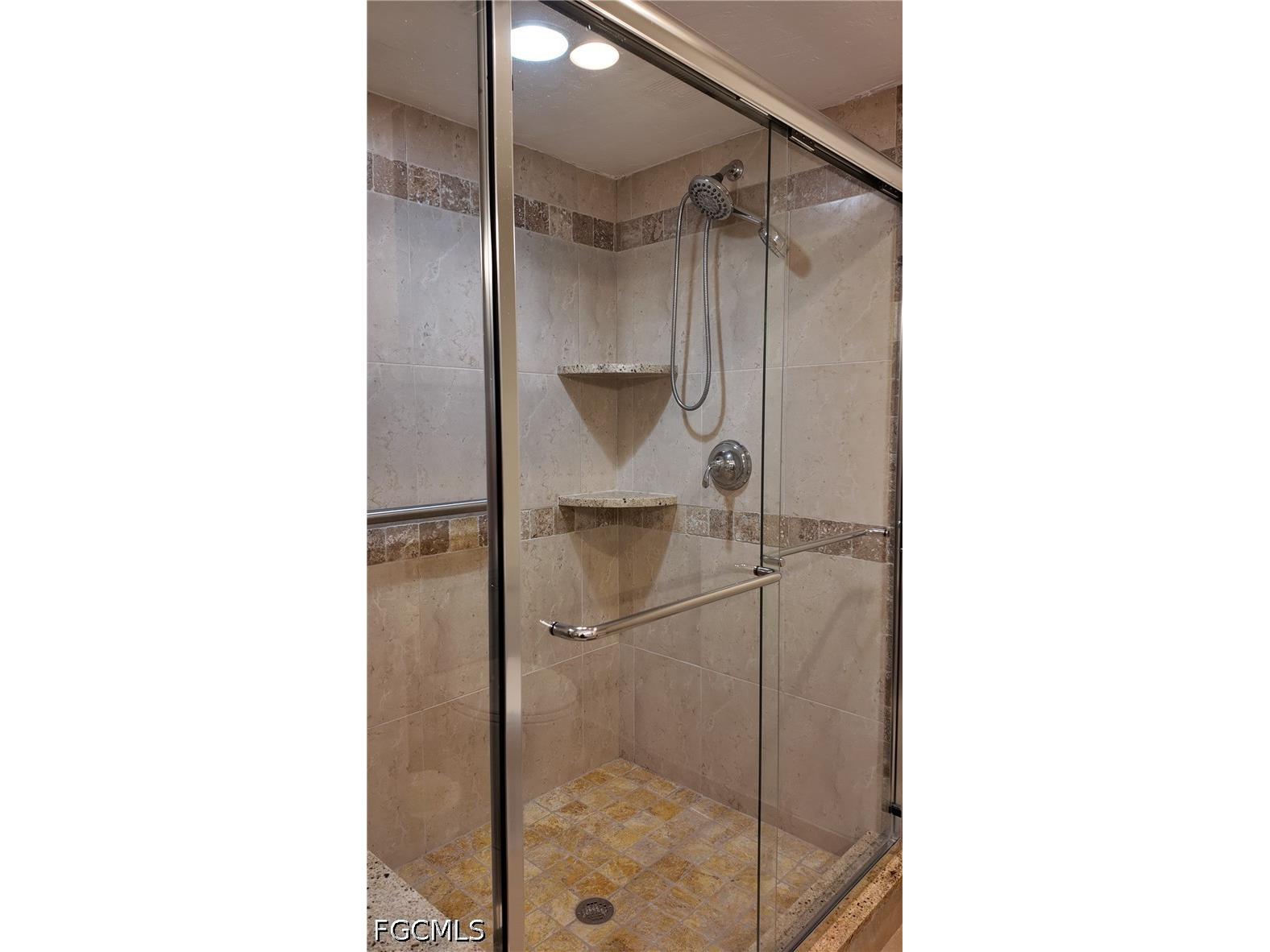 509 Roma Court #108 Naples FL 34110 2026014432 image19