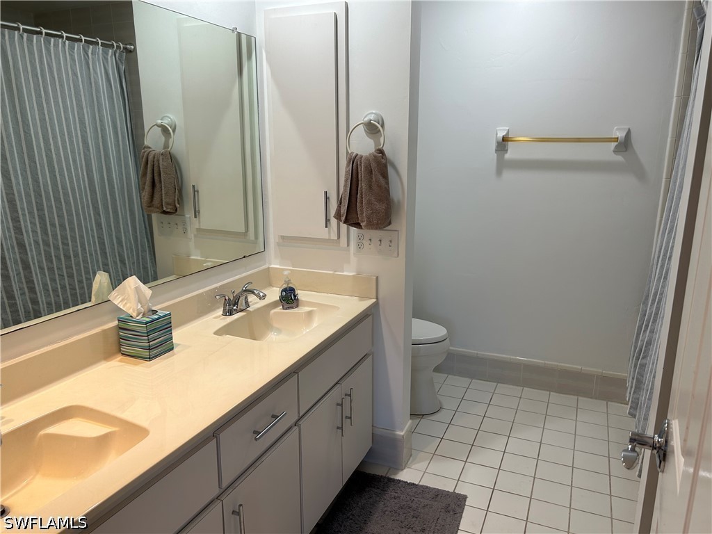 509 Roma Court #201 Naples FL 34110 226012421 image14