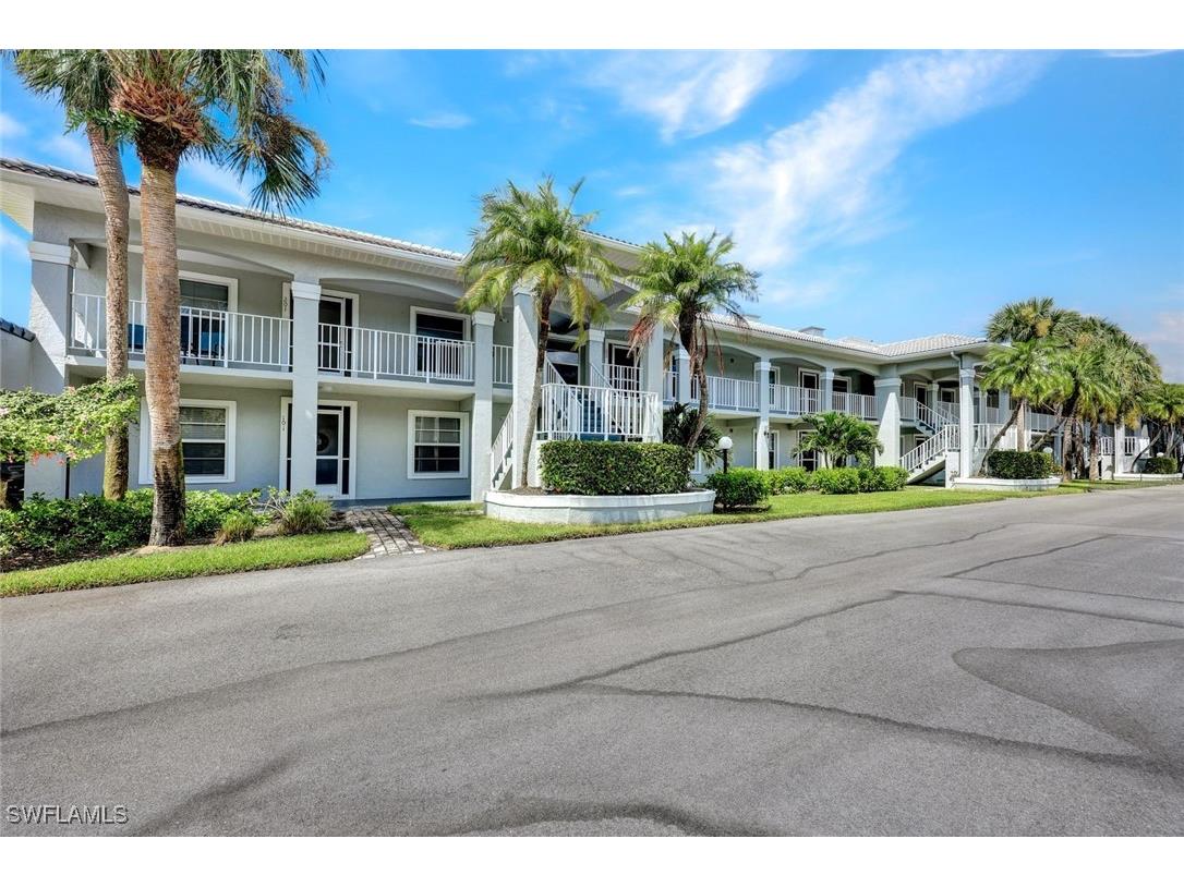 509 Roma Court #202 Naples FL 34110 225071668 image1