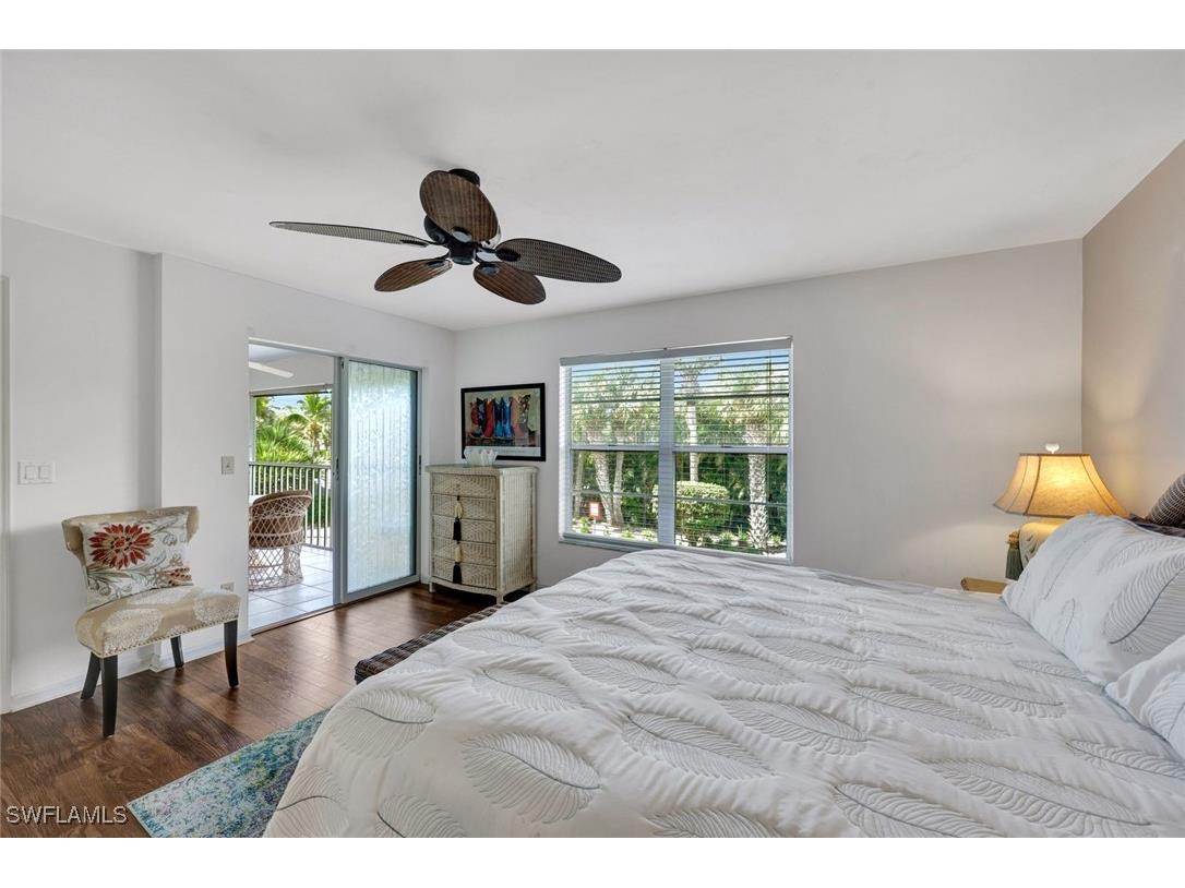 509 Roma Court #202 Naples FL 34110 225071668 image10