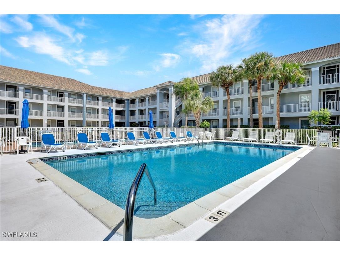 509 Roma Court #202 Naples FL 34110 225071668 image17