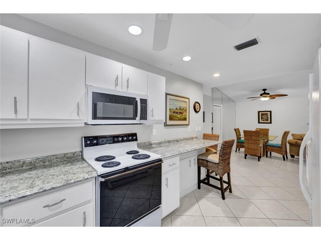 509 Roma Court #202 Naples FL 34110 225071668 image4