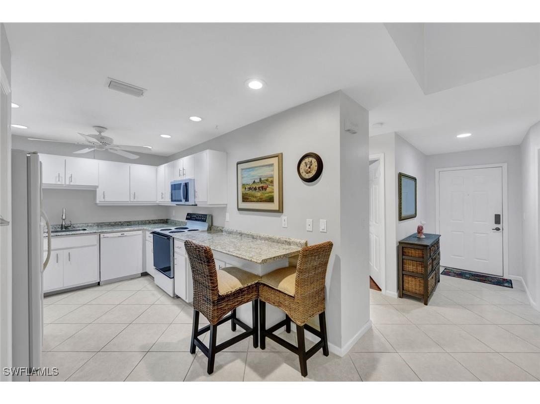 509 Roma Court #202 Naples FL 34110 225071668 image5