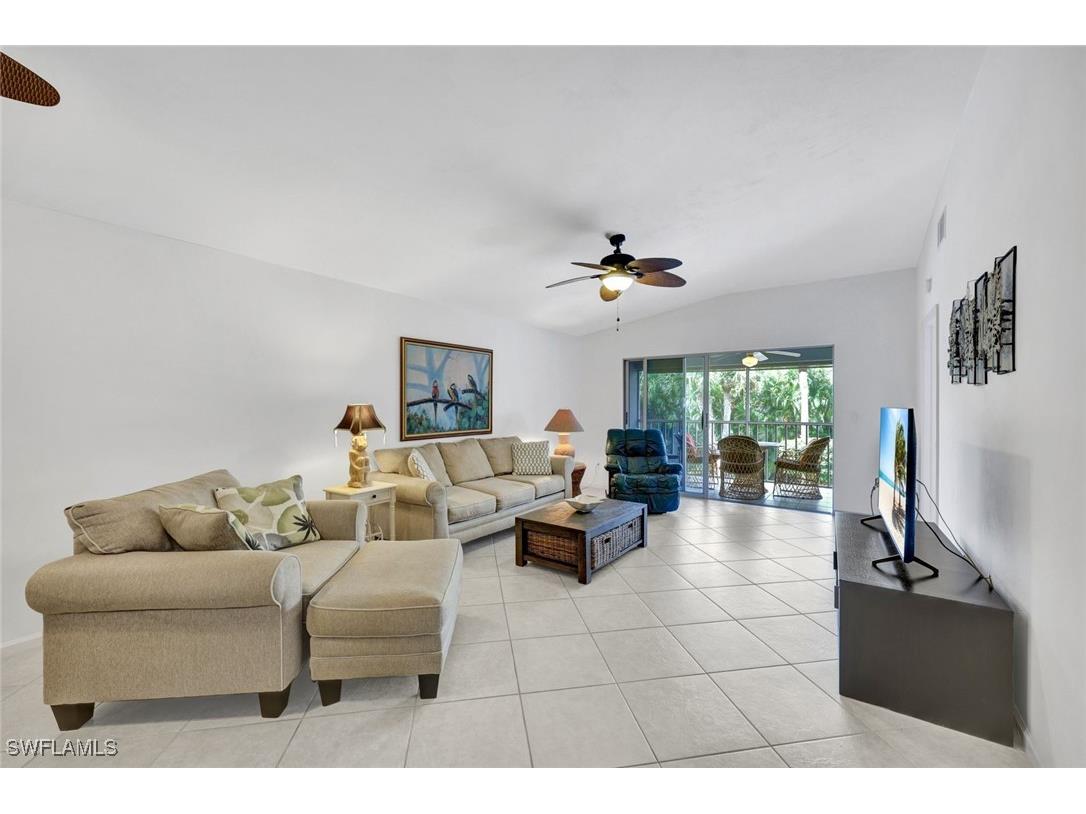 509 Roma Court #202 Naples FL 34110 225071668 image6