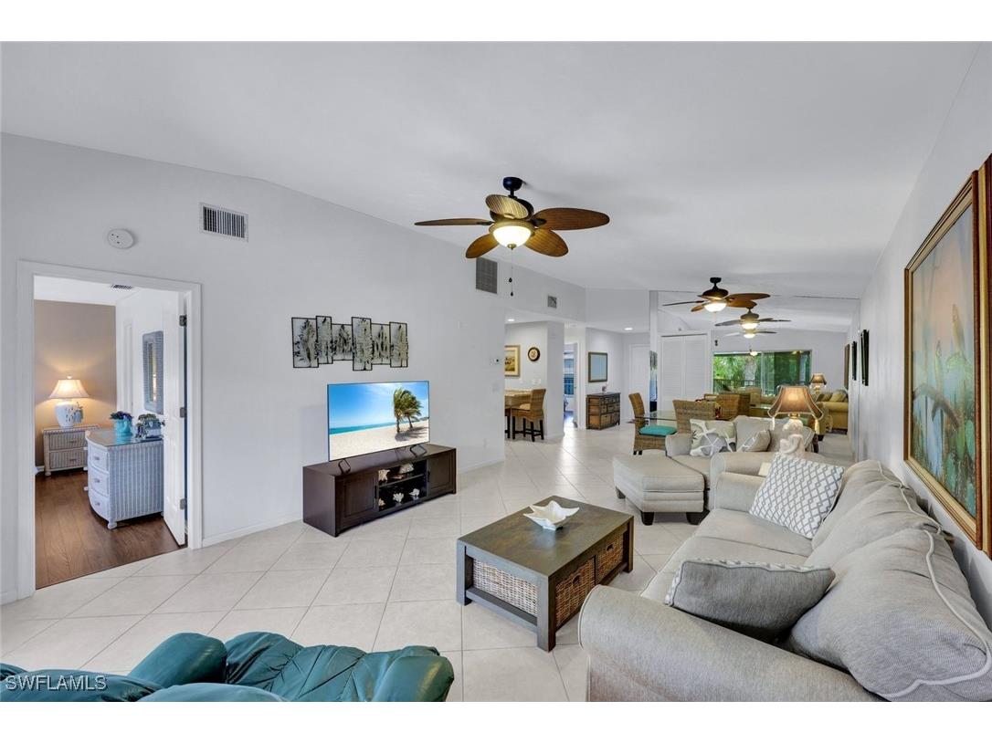 509 Roma Court #202 Naples FL 34110 225071668 image7