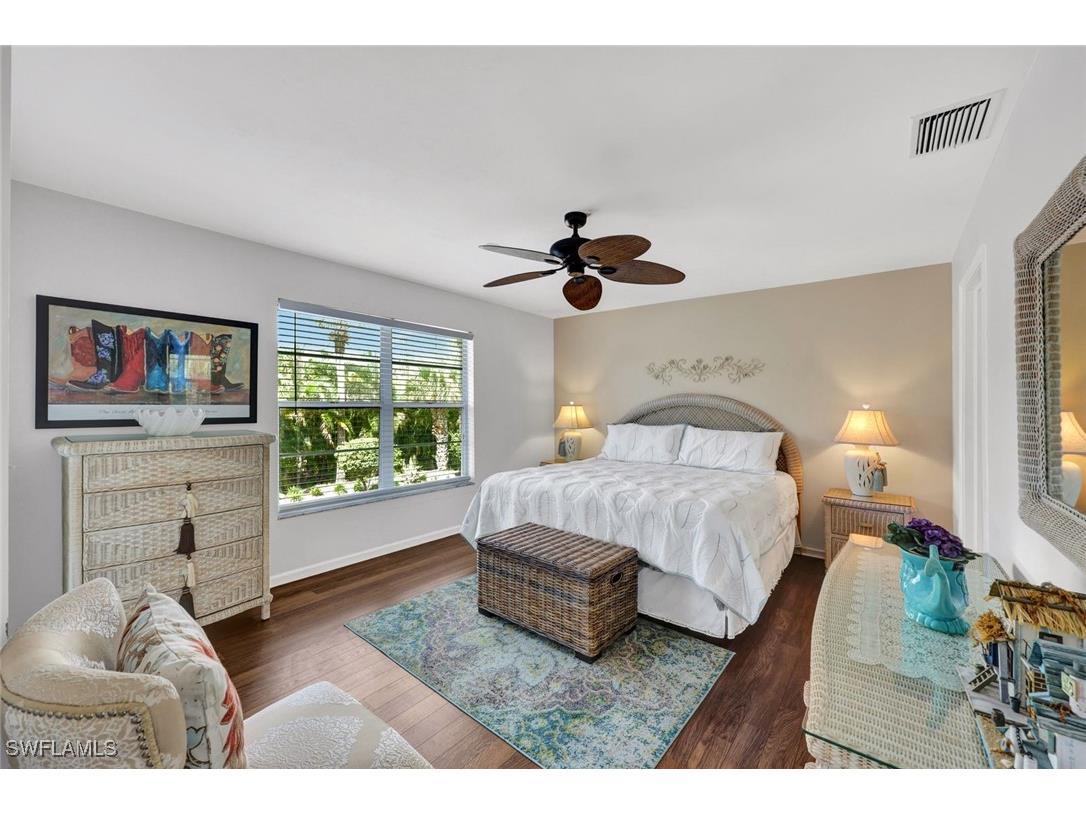 509 Roma Court #202 Naples FL 34110 225071668 image9