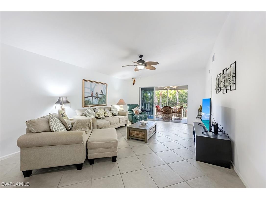 509 Roma Court #202 Naples FL 34110 225071738 image2