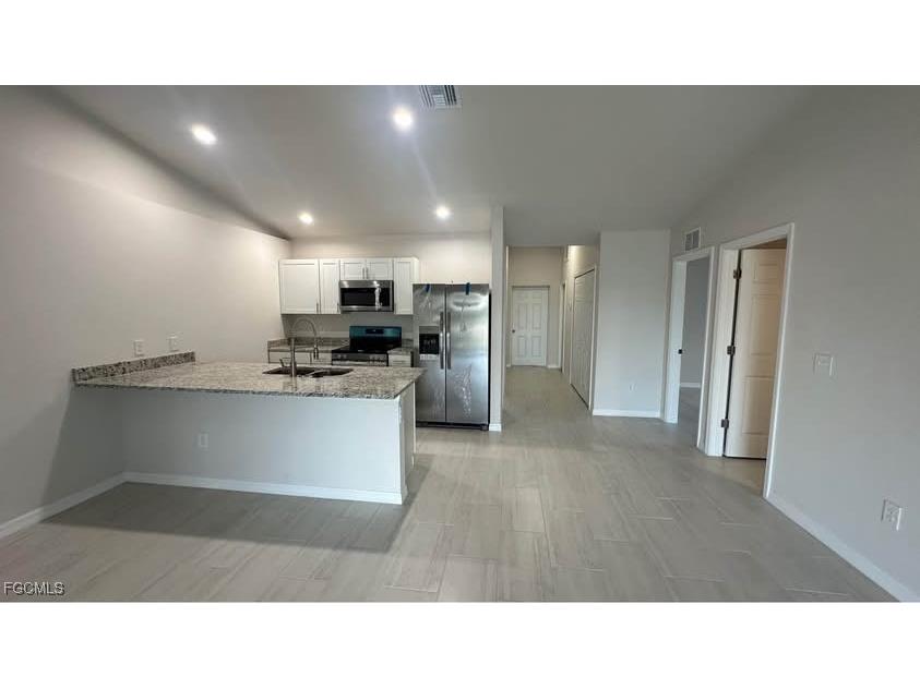 509 SE 4th Terrace Cape Coral FL 33990 2025014130 image11