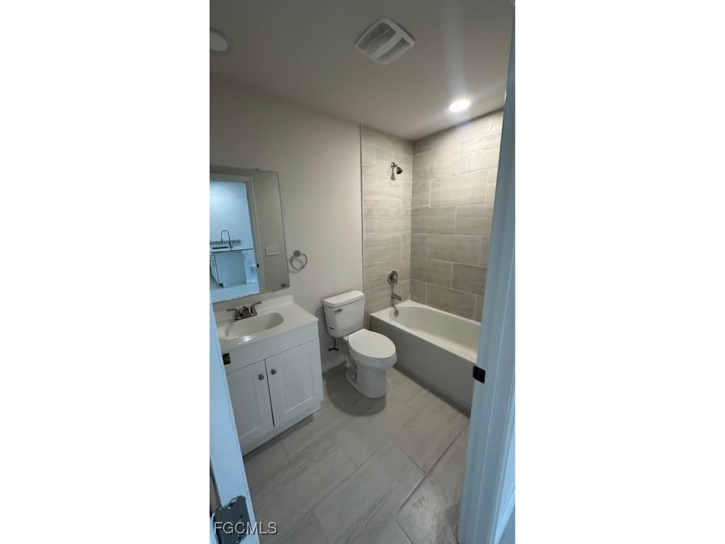 509 SE 4th Terrace Cape Coral FL 33990 2025014130 image15