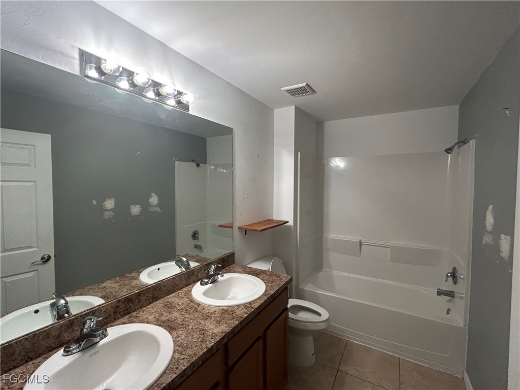 509 SW 27th Terrace Cape Coral FL 33914 2025008905 image13