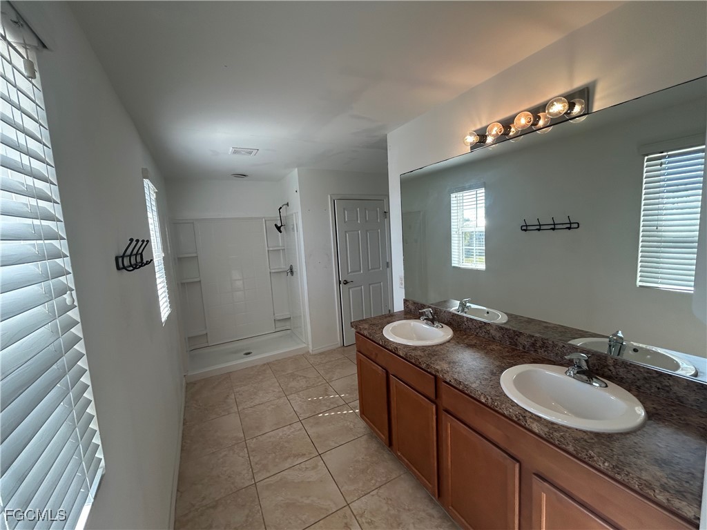 509 SW 27th Terrace Cape Coral FL 33914 2025008905 image9