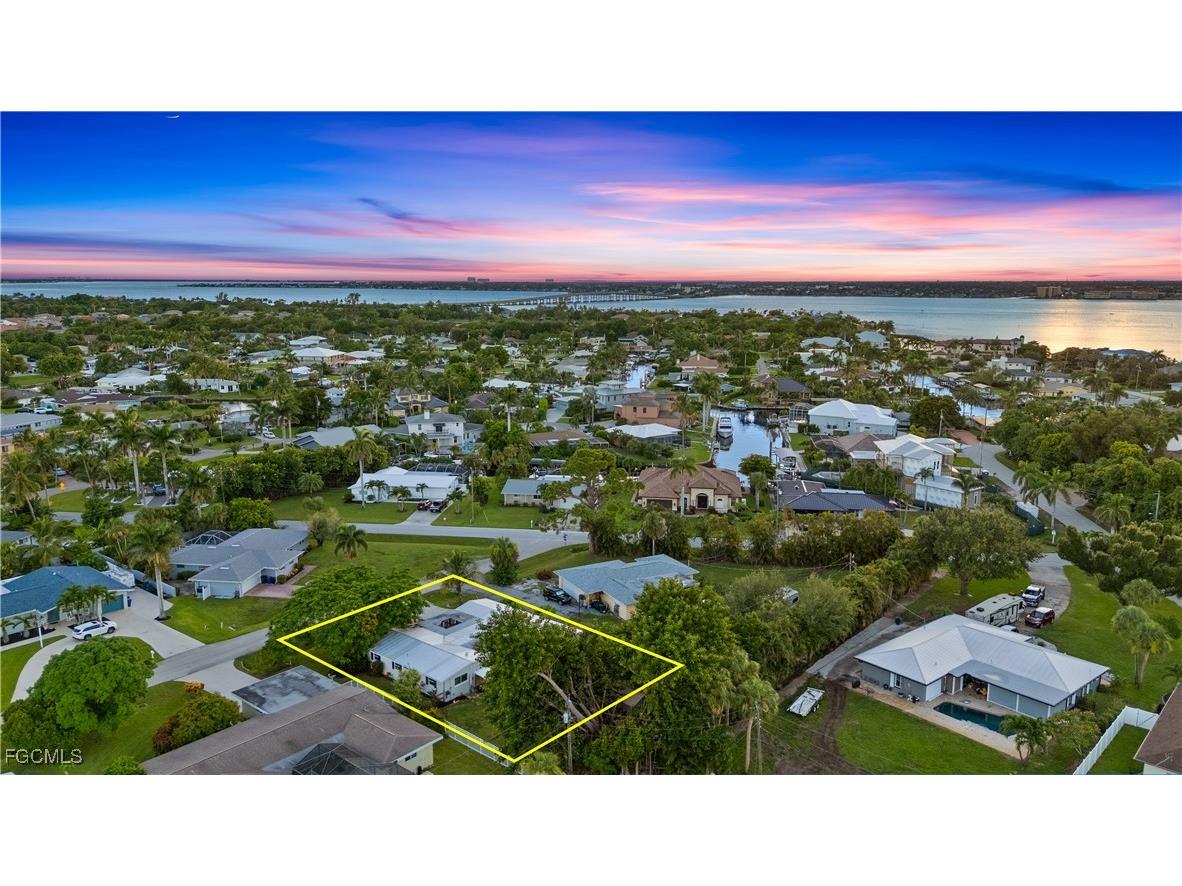 509 Val Mar Drive Fort Myers FL 33919 2025001080 image3