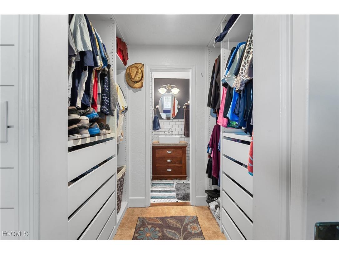 509 Val Mar Drive Fort Myers FL 33919 2025001080 image32