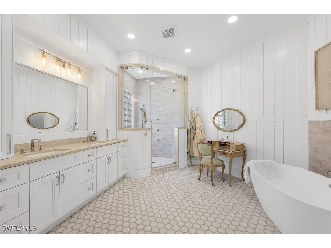 5092 Cerromar Drive Naples FL 34112 225076792 image24