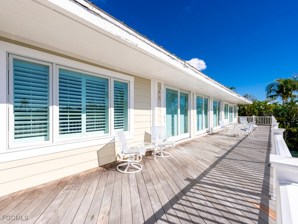 5095 Joewood Drive Sanibel FL 33957 2025017273 image8