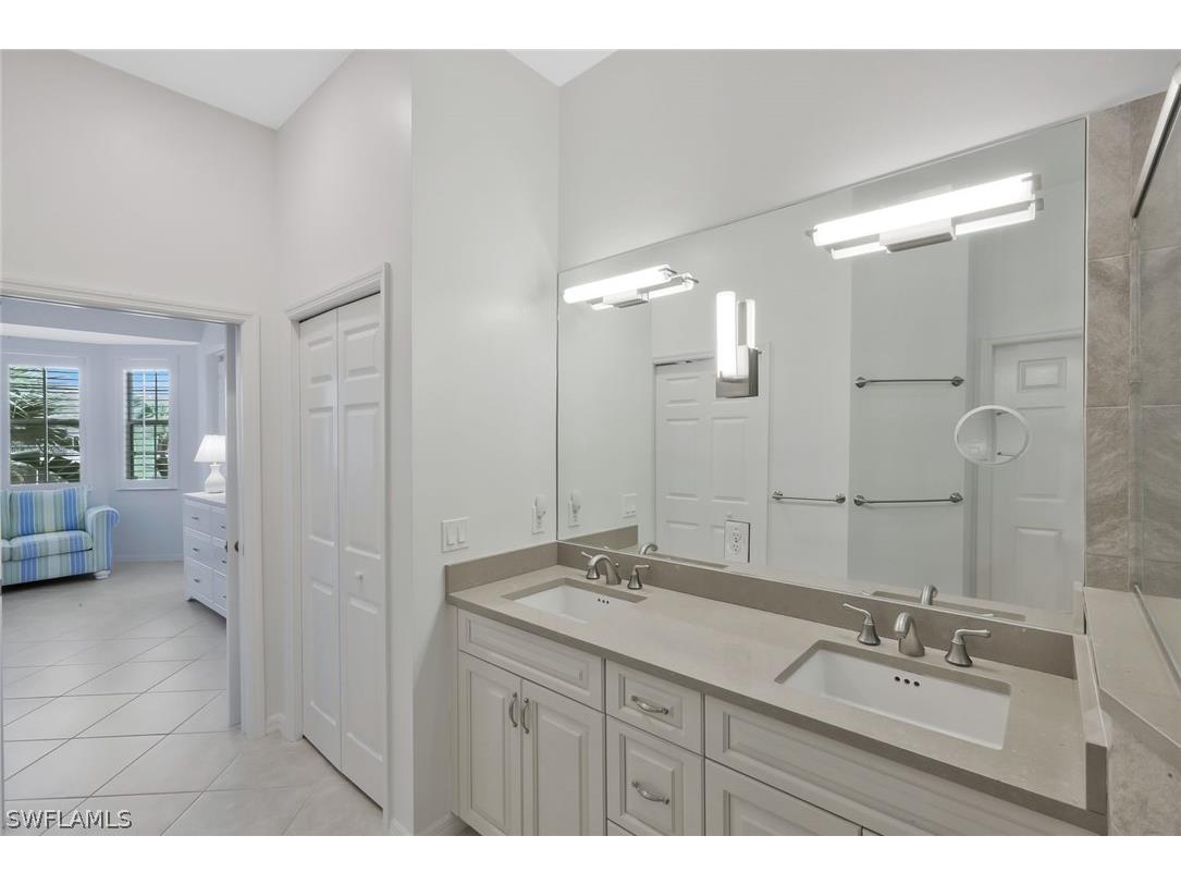 5095 Yacht Harbor Drive #203 Naples FL 34112 226009275 image14
