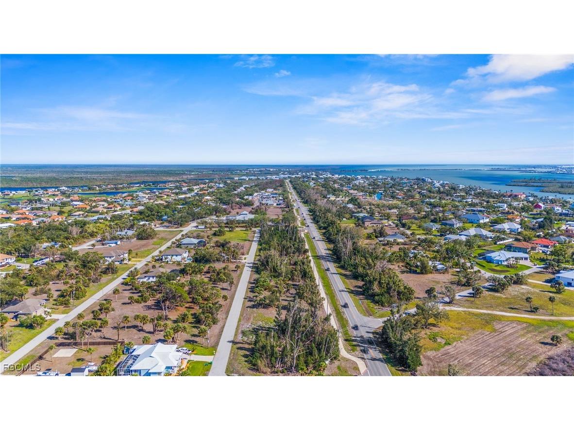 51 Bonita Street Placida FL 33946 2025013650 image11