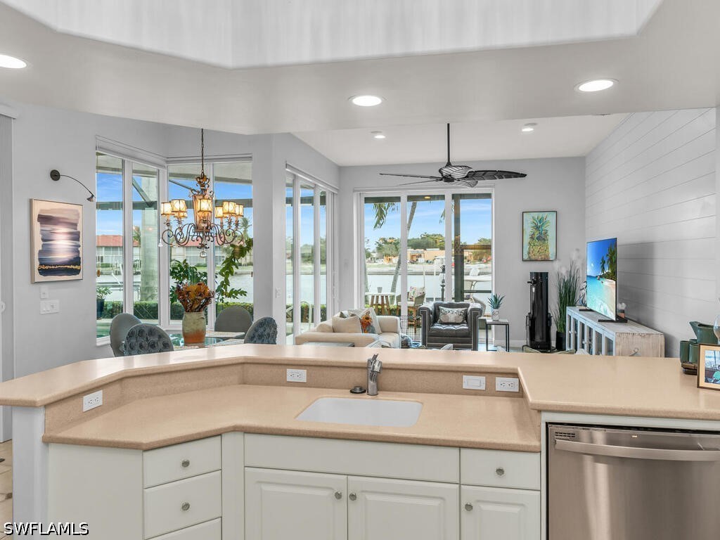 51 S Seas Court Marco Island FL 34145 226013835 image8