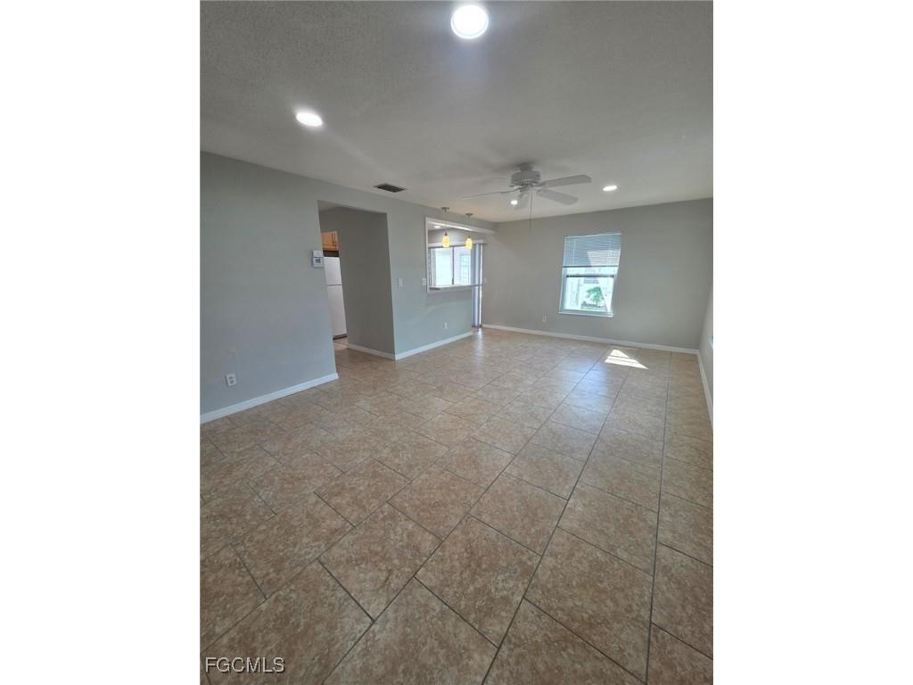 51 Tangerine Court Lehigh Acres FL 33936 2025014929 image3
