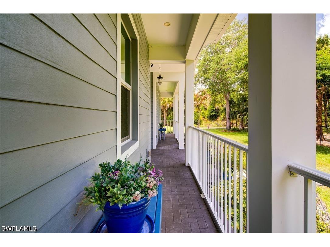 510 10th Avenue NW Naples FL 34120 226016423 image25