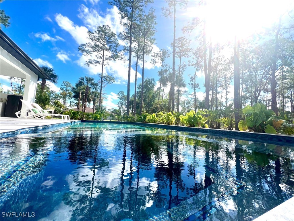 510 12th Avenue NE Naples FL 34120 225076408 image1