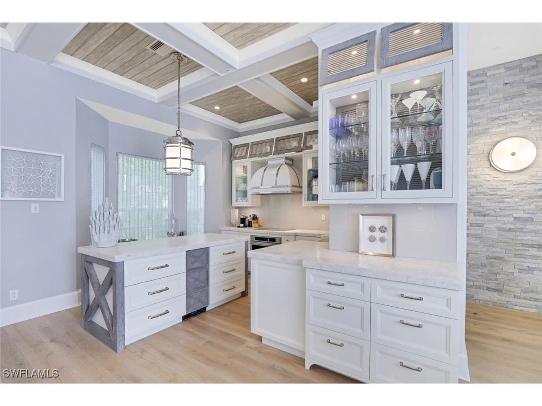 510 2nd Street S #102 Naples FL 34102 225071263 image5