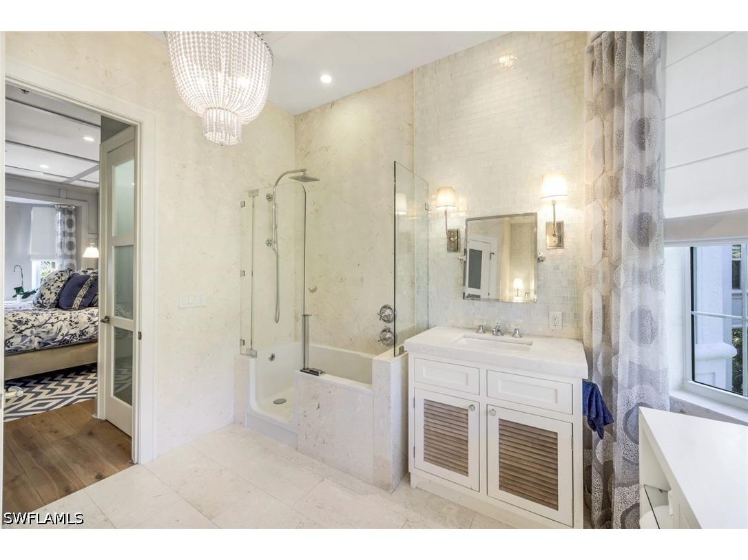 510 2nd Street S #102 Naples FL 34102 226017589 image18