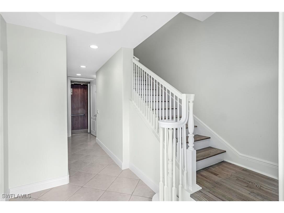 510 Avellino Isles Circle #2-202 Naples FL 34119 225074878 image4