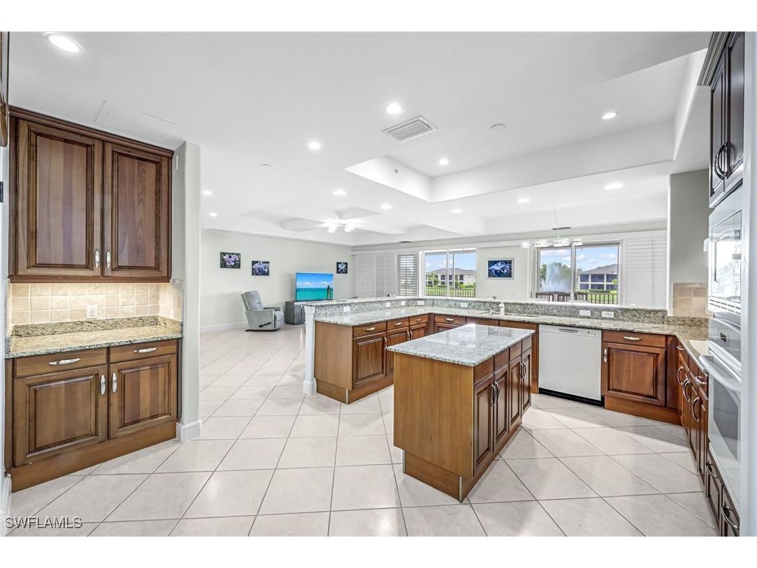 510 Avellino Isles Circle #2-202 Naples FL 34119 225074878 image5