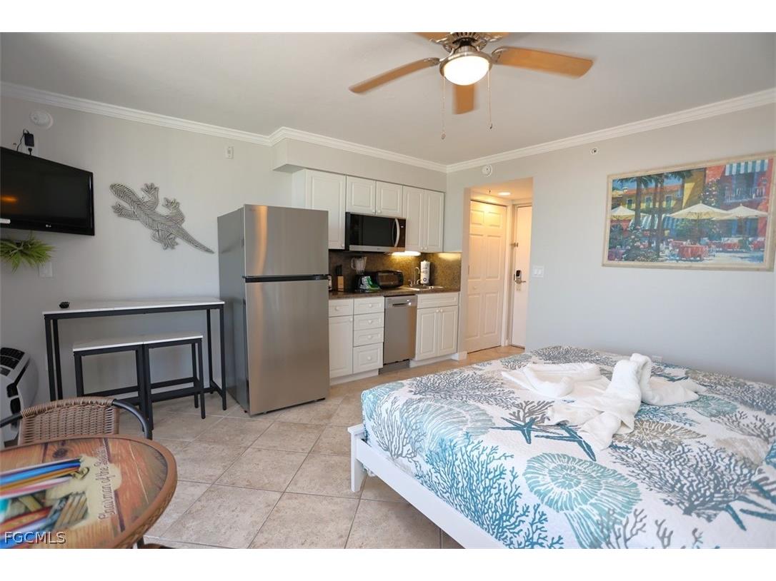 510 Estero Boulevard #304 Fort Myers Beach FL 33931 2026008733 image3