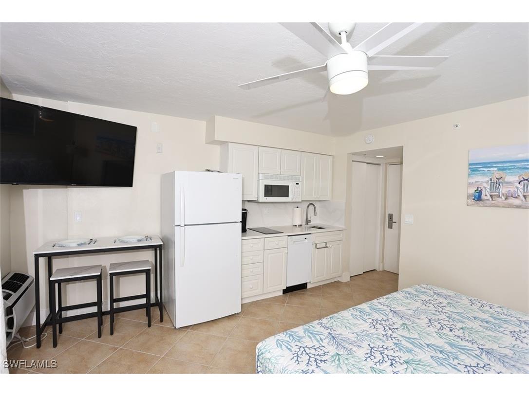 510 Estero Boulevard #404 Fort Myers Beach FL 33931 224035735 image5