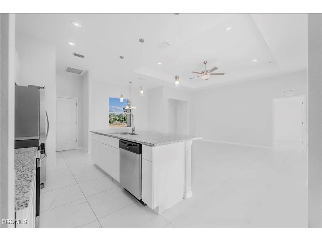 510 Kingsbury Lane Lehigh Acres FL 33974 2025021481 image11