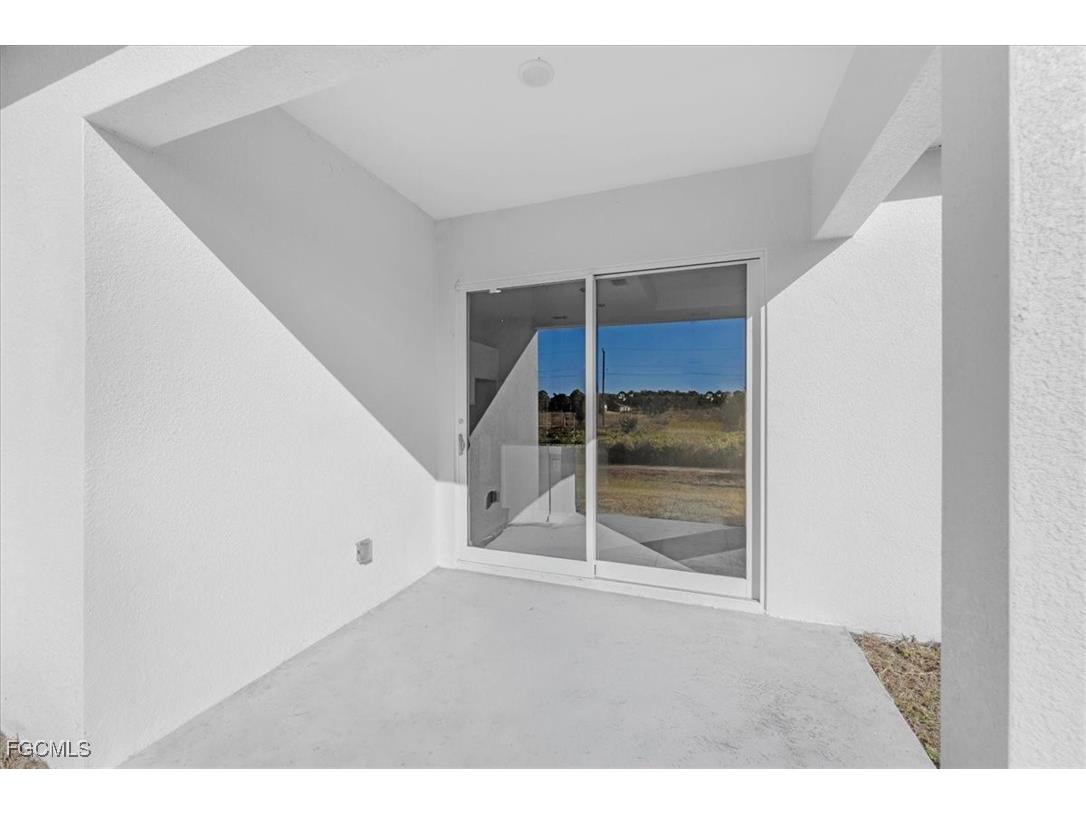 510 Kingsbury Lane Lehigh Acres FL 33974 2025021481 image31