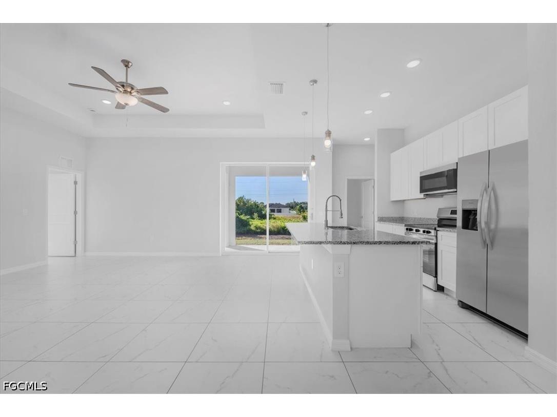 510 Kingsbury Lane Lehigh Acres FL 33974 2026019752 image8