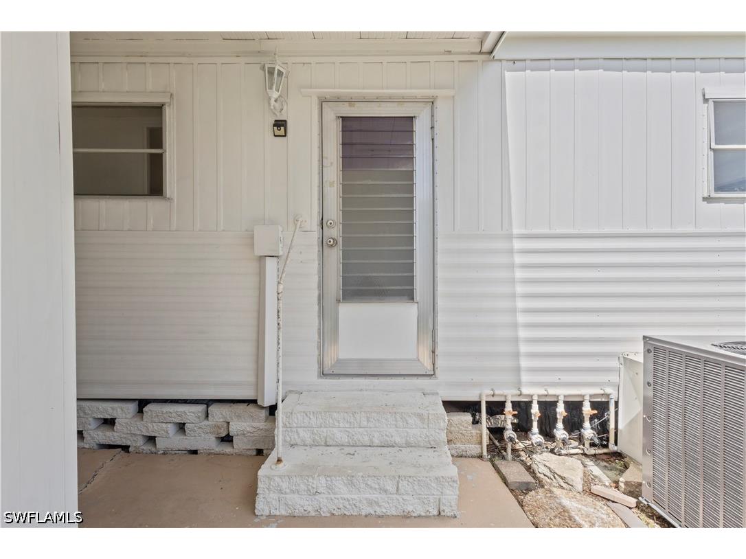 510 Menton Lane Naples FL 34112 226024427 image4