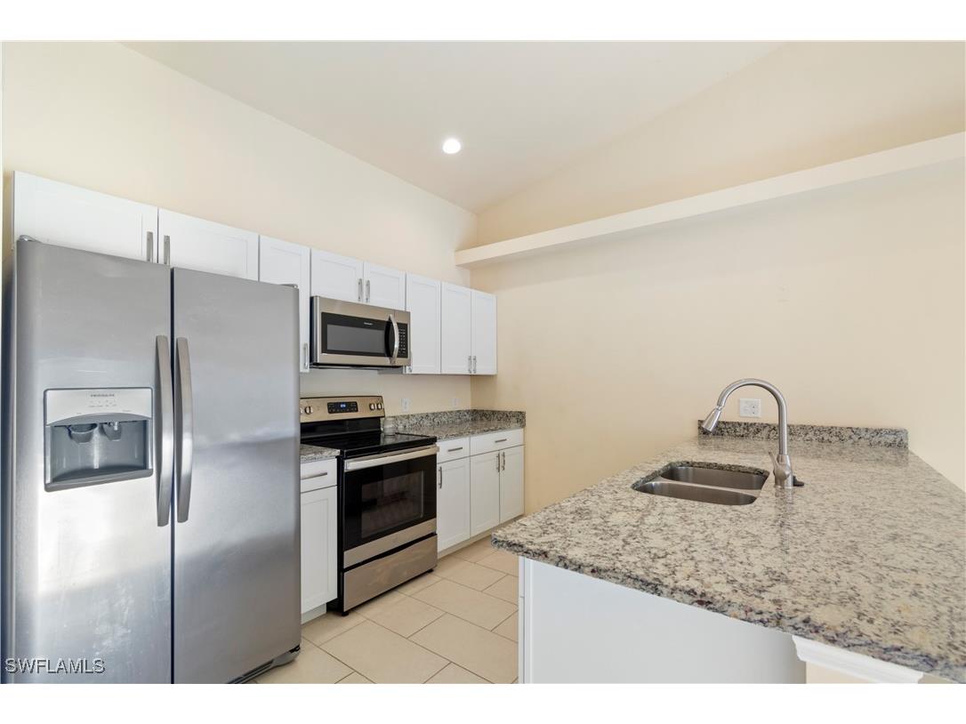 510 Skyline Boulevard Cape Coral FL 33991 225064285 image1
