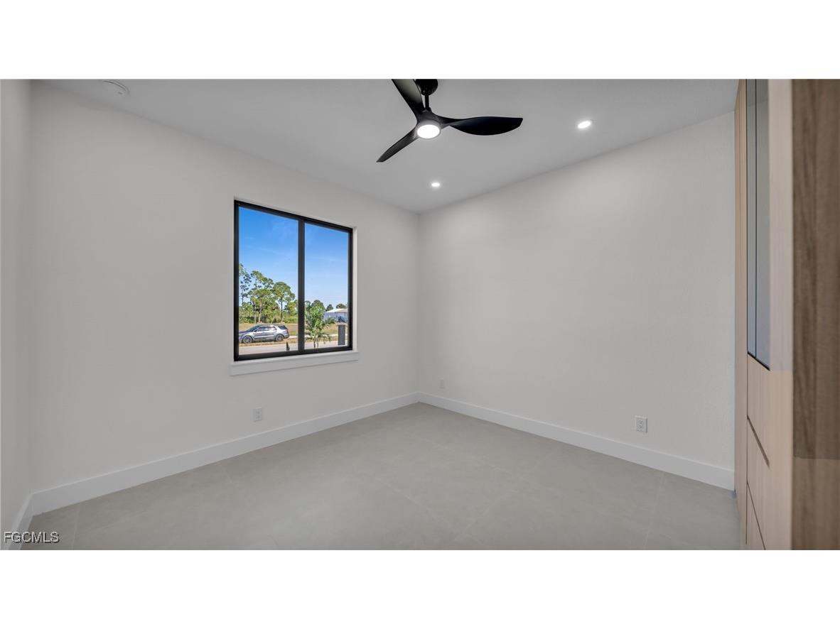 510 Wilmington Parkway Cape Coral FL 33993 2025017883 image23
