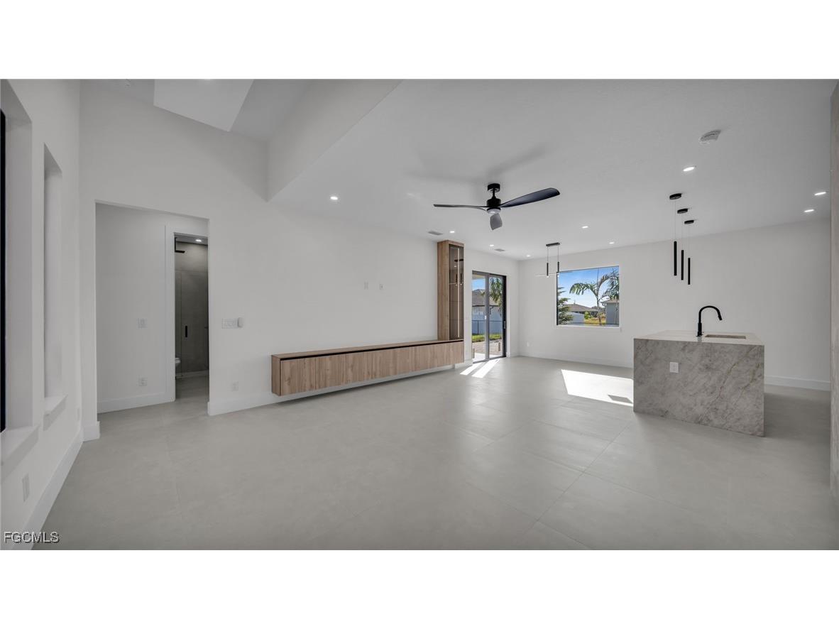 510 Wilmington Parkway Cape Coral FL 33993 2025017883 image6