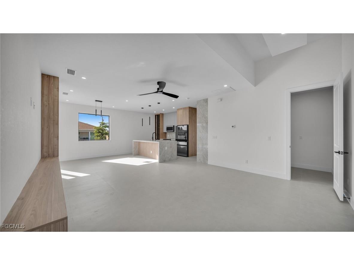 510 Wilmington Parkway Cape Coral FL 33993 2025017883 image7