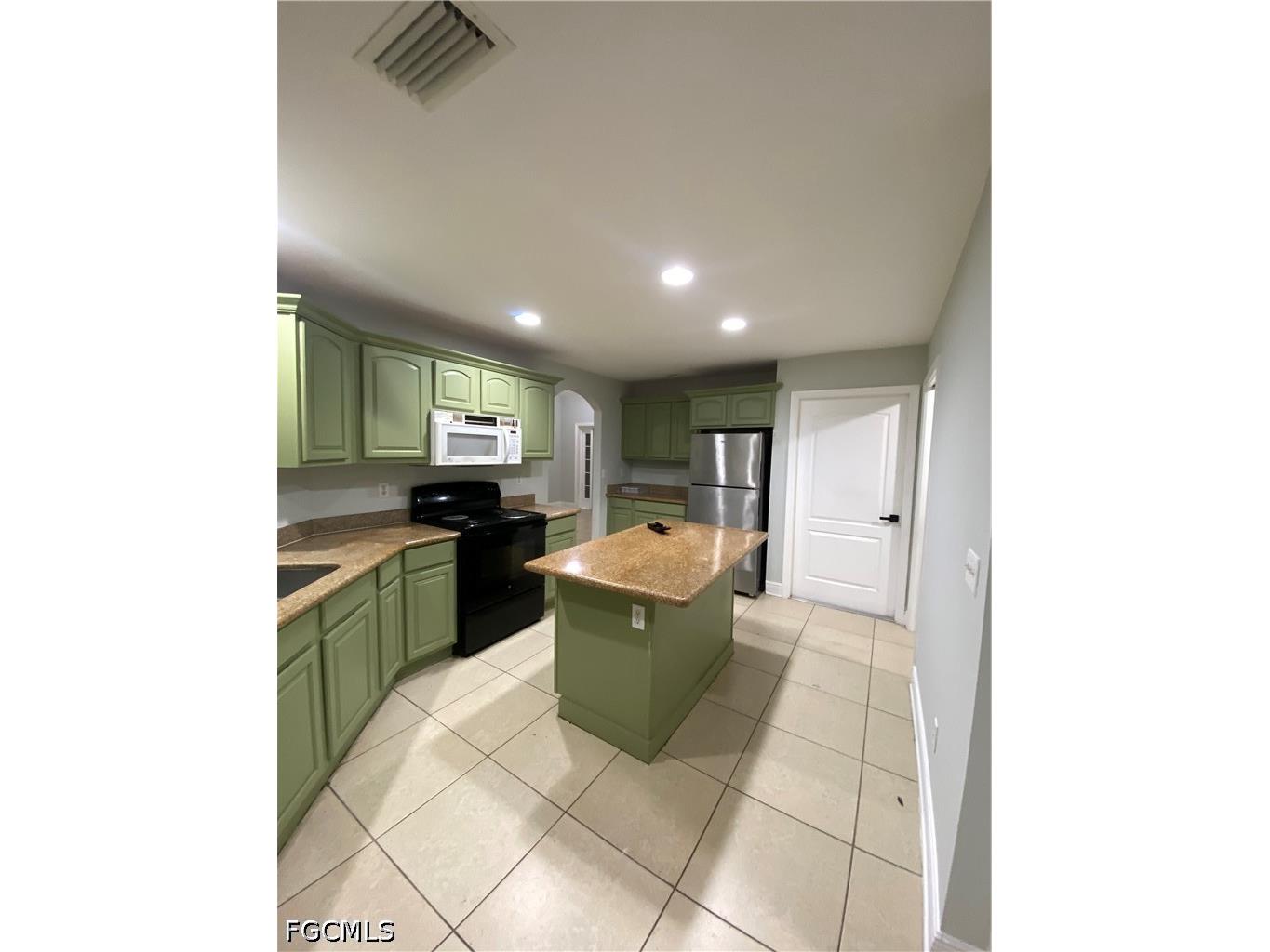 5100 Hanna Avenue N Lehigh Acres FL 33971 2026019315 image2