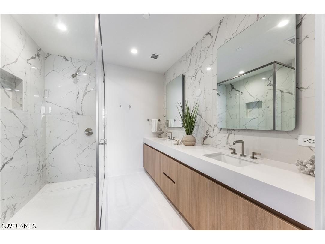 5100 Seagrass Boulevard #202 Bonita Springs FL 34134 226020800 image20