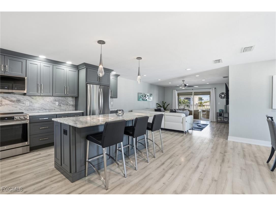 5102 Coronado Parkway #2 Cape Coral FL 33904 2025021427 image11