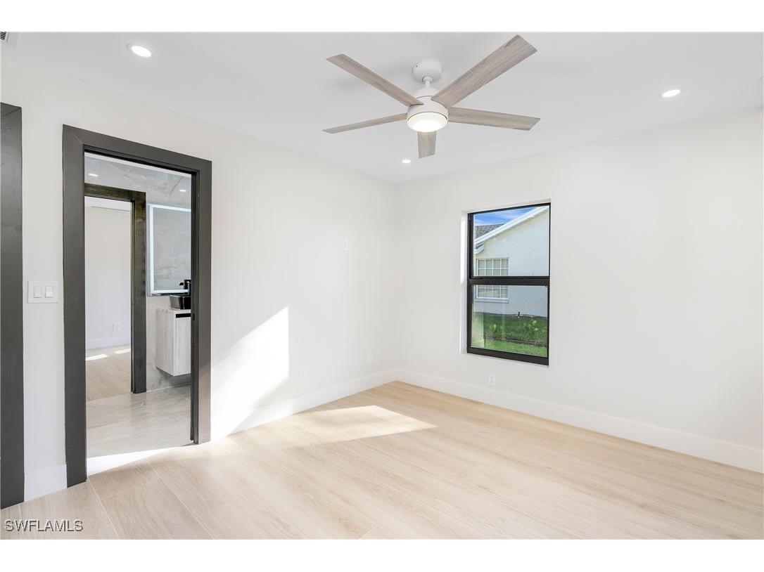 5105 Berkeley Drive Naples FL 34112 225077072 image12