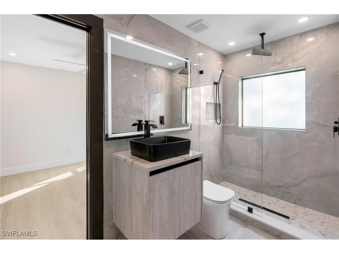 5105 Berkeley Drive Naples FL 34112 225077072 image13