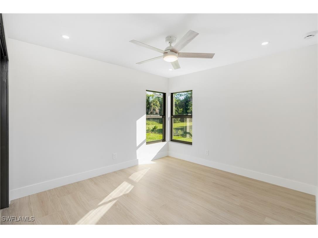 5105 Berkeley Drive Naples FL 34112 225077072 image14